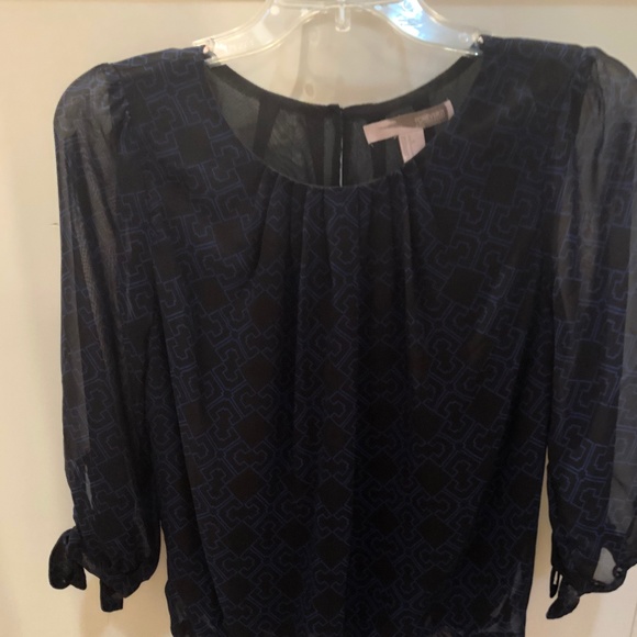 Blouse - Picture 2 of 3